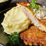 Румяные драники с ветчиной и зелёным луком